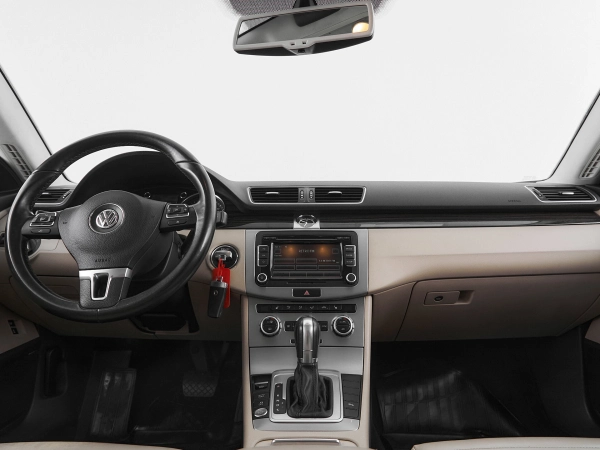 Volkswagen Passat CC, I Рестайлинг фото №8