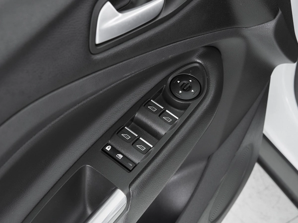 Ford Kuga, II Рестайлинг фото №14