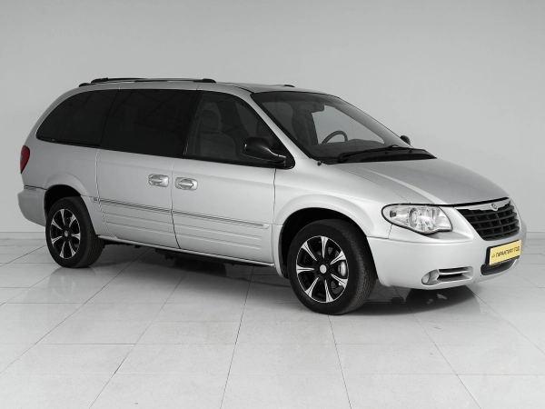 Chrysler Town & Country, IV Рестайлинг фото №3