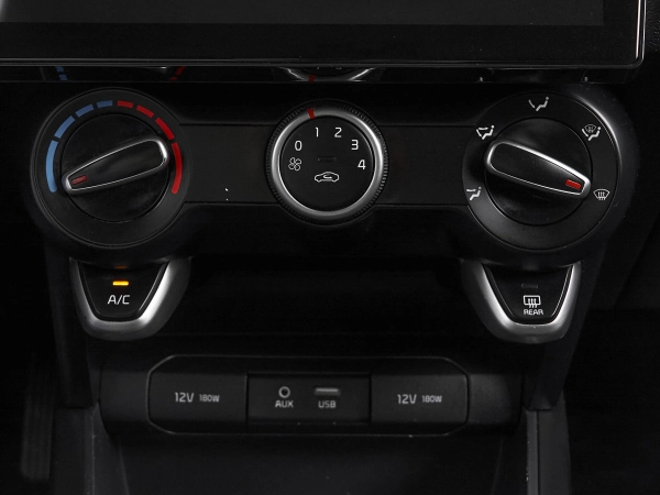 Kia Rio, IV фото №16