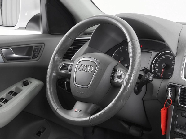 Audi Q5, I (8R) фото №10