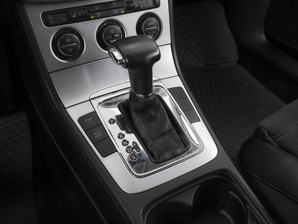 Volkswagen Passat, B6 фото №16
