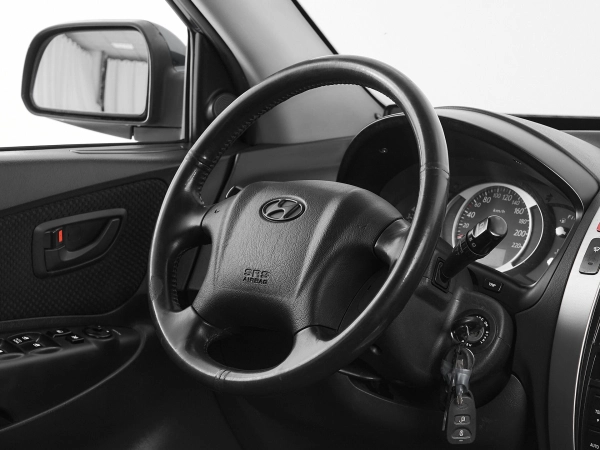 Hyundai Tucson, I фото №10