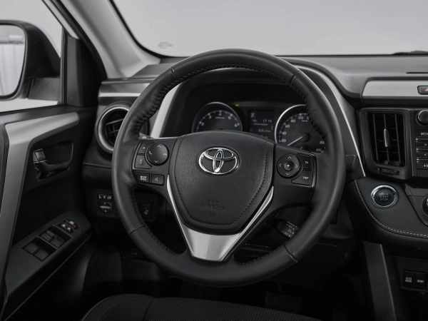 Toyota RAV4, IV (XA40) Рестайлинг фото №10