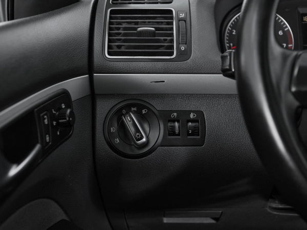 Volkswagen Touran, I Рестайлинг 2 фото №11