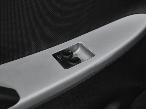 Hyundai Solaris, I фото №14
