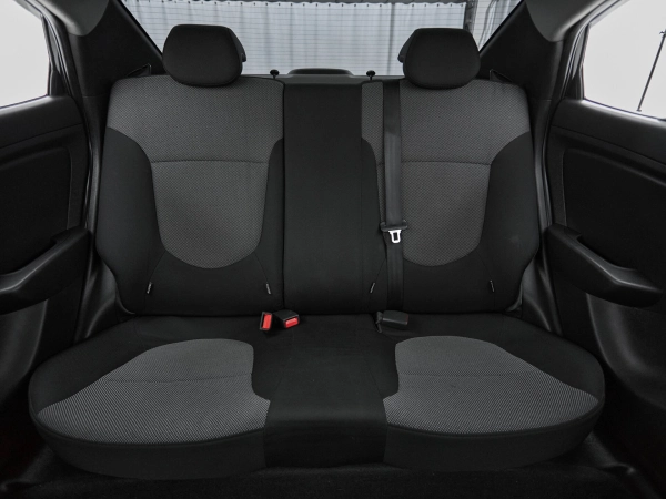 Hyundai Solaris, I фото №15