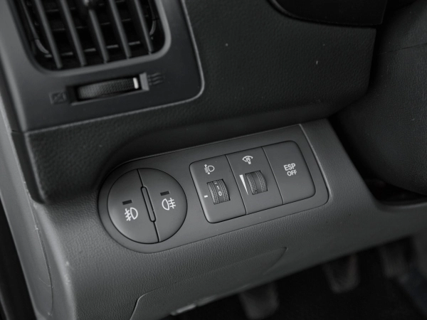 Hyundai H-1, II фото №12