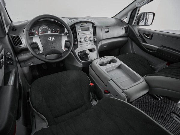 Hyundai H-1, II фото №9