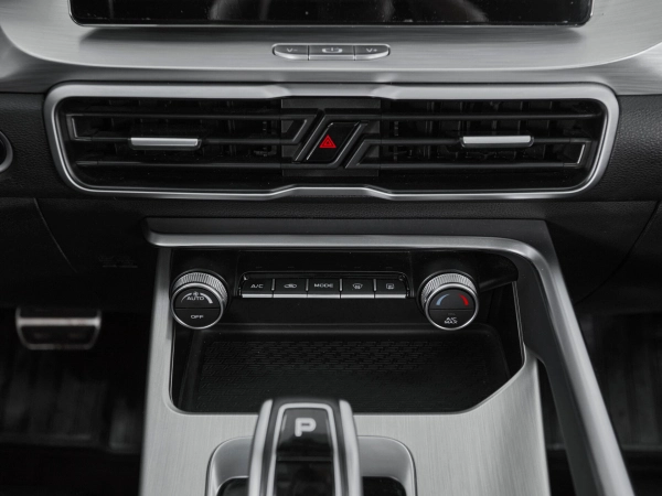 Geely Coolray, I фото №19