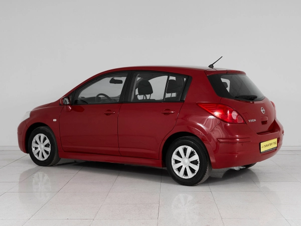 Nissan Tiida, I Рестайлинг фото №4