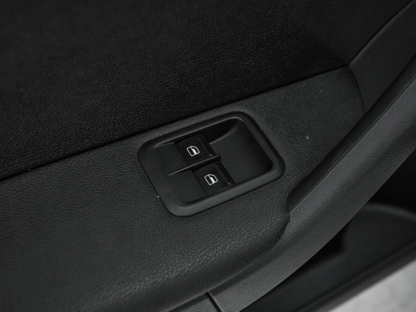 Skoda Yeti, I Рестайлинг фото №13