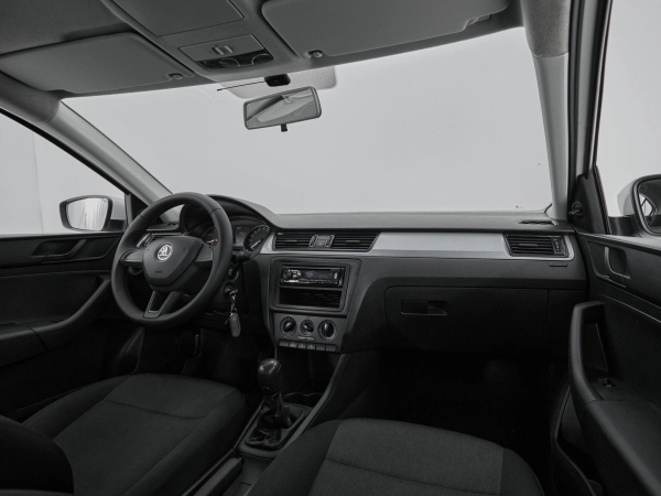 Skoda Rapid, I фото №9