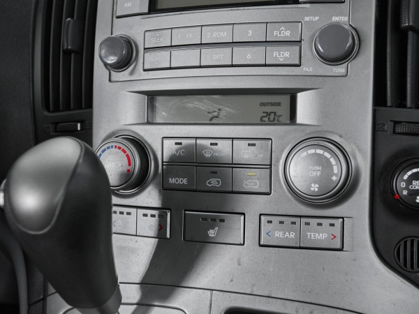 Hyundai Grand Starex, I фото №12