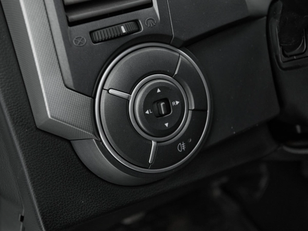 SsangYong Kyron, I Рестайлинг фото №13