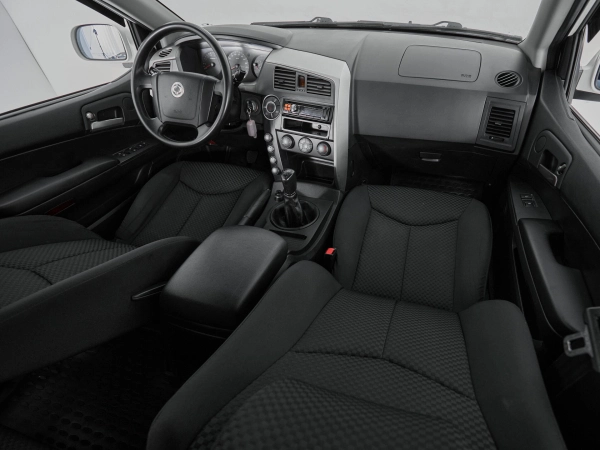 SsangYong Kyron, I Рестайлинг фото №9
