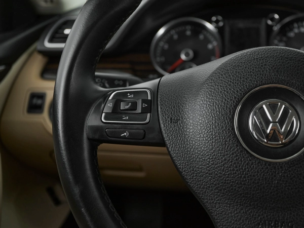 Volkswagen Passat CC, I Рестайлинг фото №11