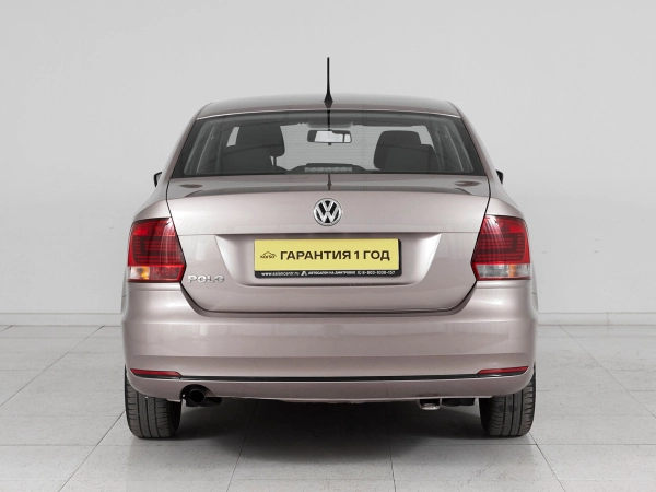 Volkswagen Polo, V Рестайлинг фото №5
