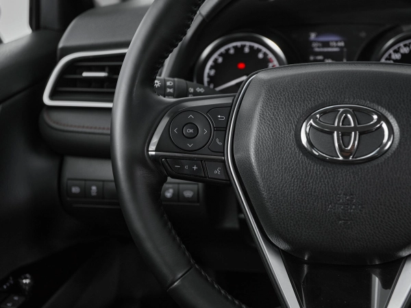 Toyota Camry, VIII (XV70) фото №11