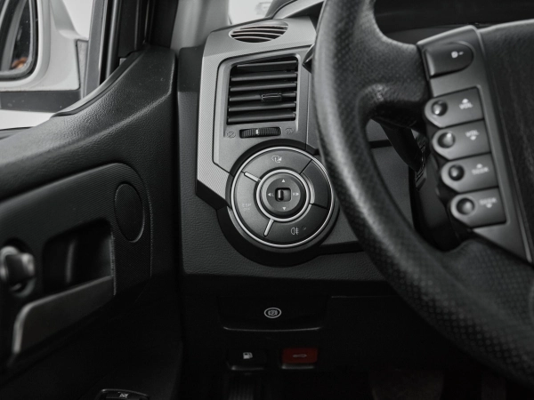 SsangYong Kyron, I Рестайлинг фото №11