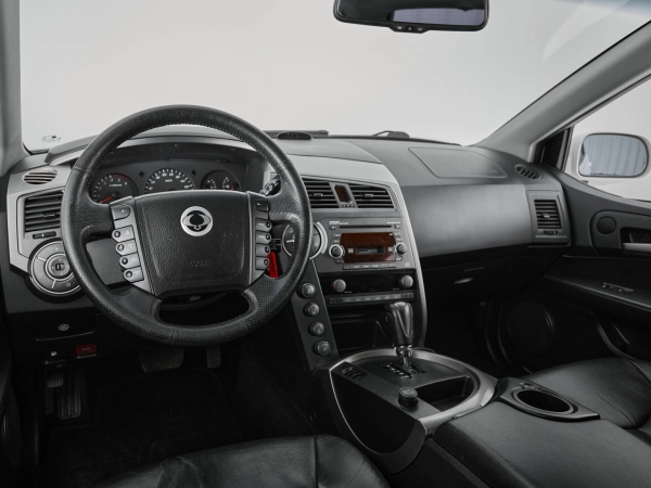 SsangYong Kyron, I Рестайлинг фото №7