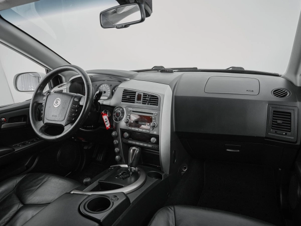 SsangYong Kyron, I Рестайлинг фото №9