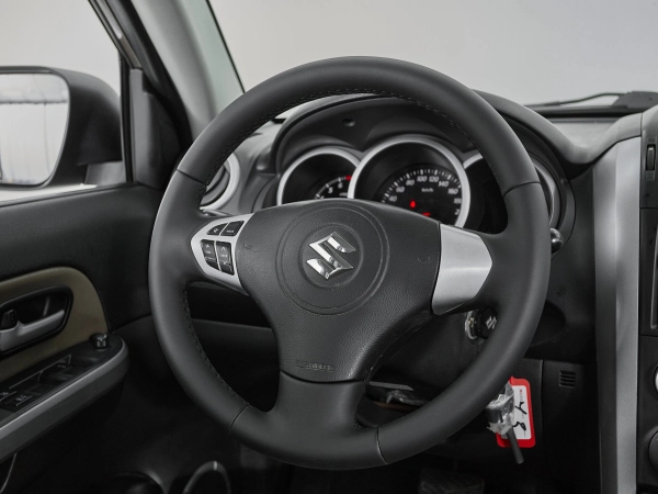 Suzuki Grand Vitara, II Рестайлинг 2 фото №10