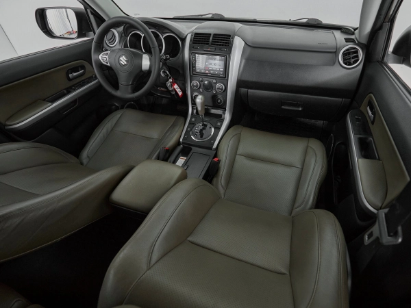 Suzuki Grand Vitara, II Рестайлинг 2 фото №9
