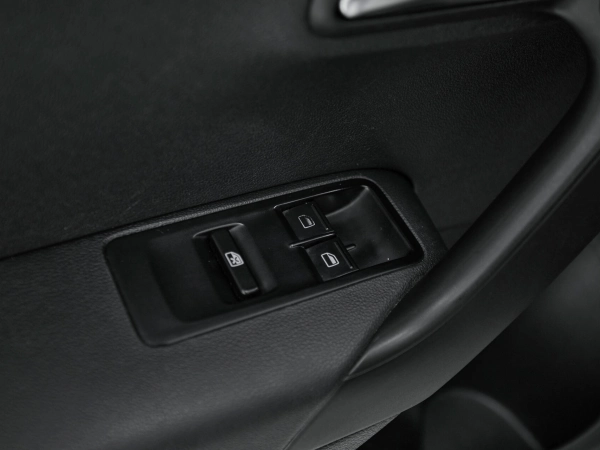 Volkswagen Polo, V Рестайлинг фото №11