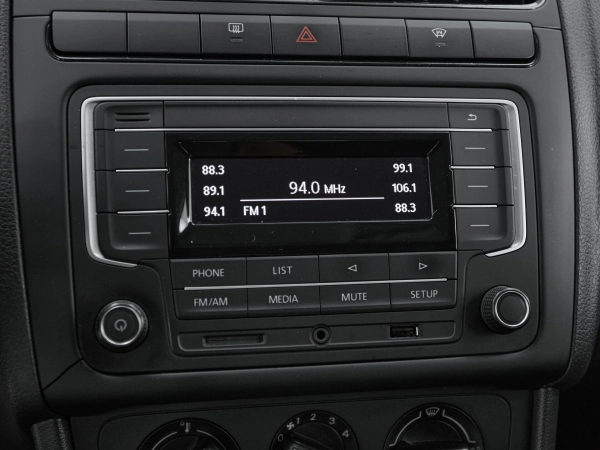Volkswagen Polo, V Рестайлинг фото №15