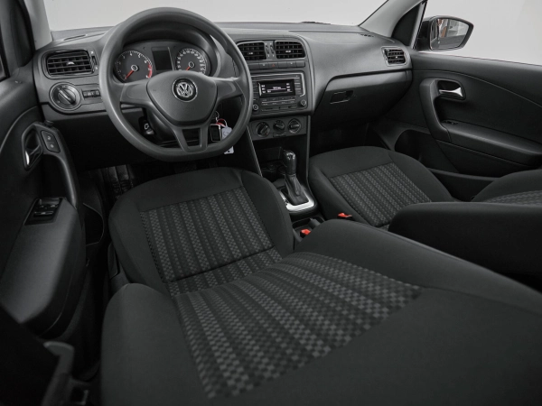 Volkswagen Polo, V Рестайлинг фото №7
