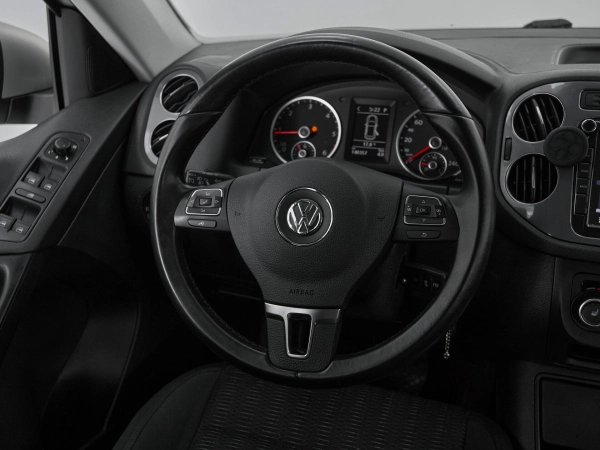 Volkswagen Tiguan, I Рестайлинг фото №10