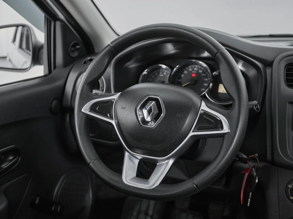 Renault Logan, II Рестайлинг фото №10