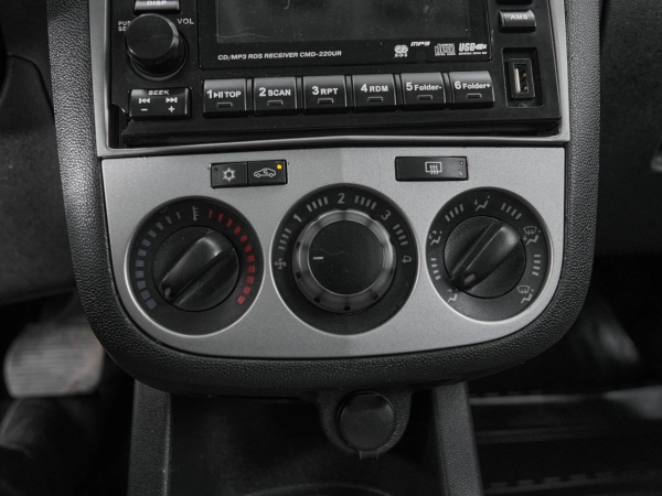 Opel Corsa, D Рестайлинг II фото №14