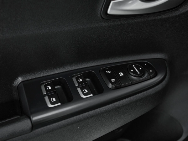 Kia Rio, IV фото №13