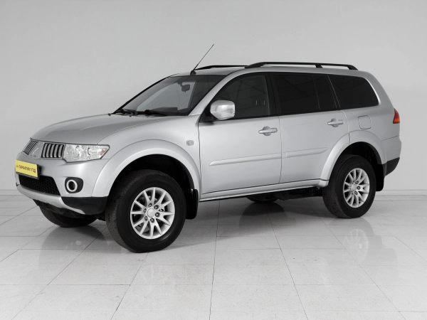 Mitsubishi Pajero Sport, II фото №1