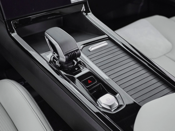Geely Atlas, II фото №19