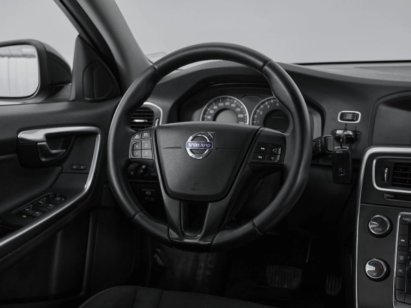 Volvo S60, II фото №10