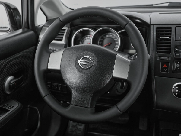 Nissan Tiida, I Рестайлинг фото №10