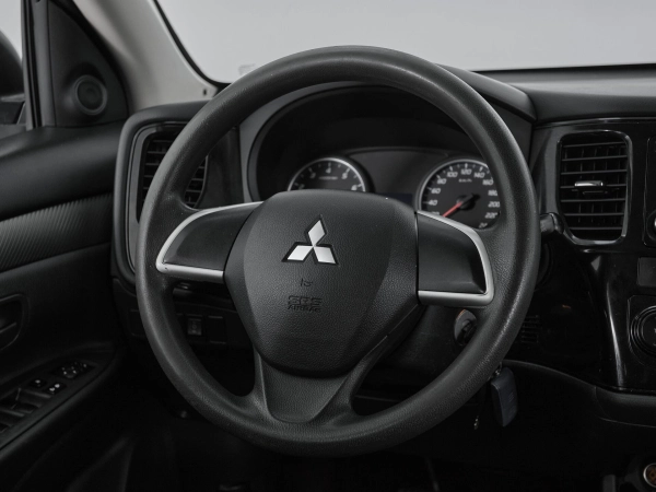 Mitsubishi Outlander, III Рестайлинг фото №10
