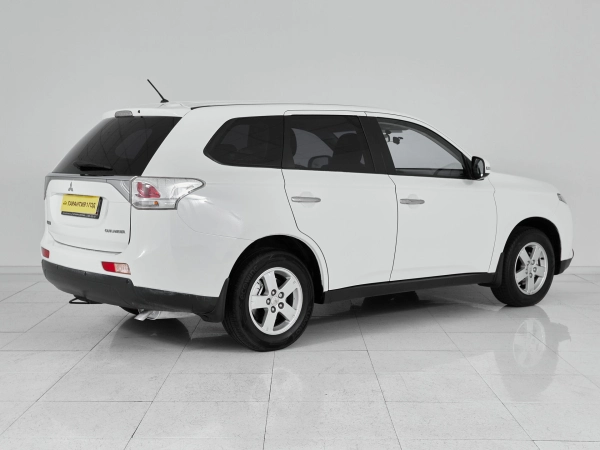 Mitsubishi Outlander, III Рестайлинг фото №6