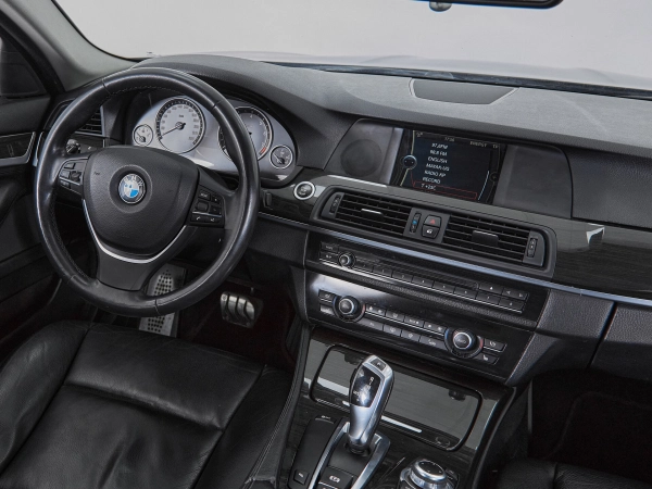 BMW 5 серии, VI (F10/F11/F07) фото №8