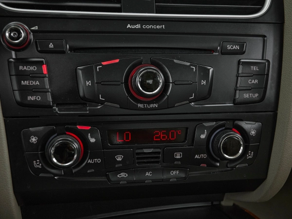 Audi A4, IV (B8) фото №15