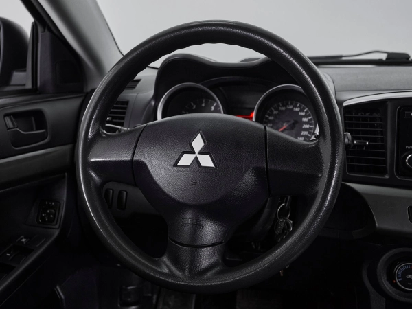 Mitsubishi Lancer, X Рестайлинг фото №10