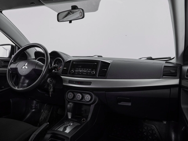 Mitsubishi Lancer, X Рестайлинг фото №7