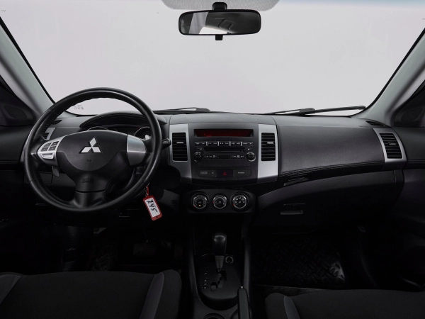 Mitsubishi Outlander, II Рестайлинг фото №8