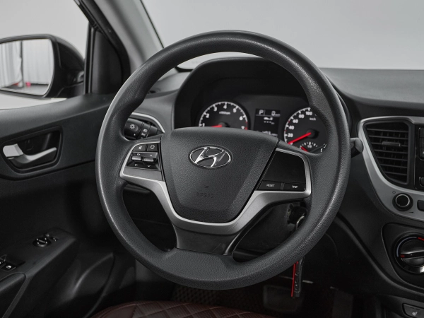 Hyundai Solaris, I Рестайлинг фото №10