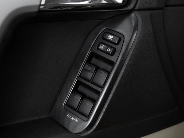Toyota Land Cruiser Prado, 150 Series фото №13