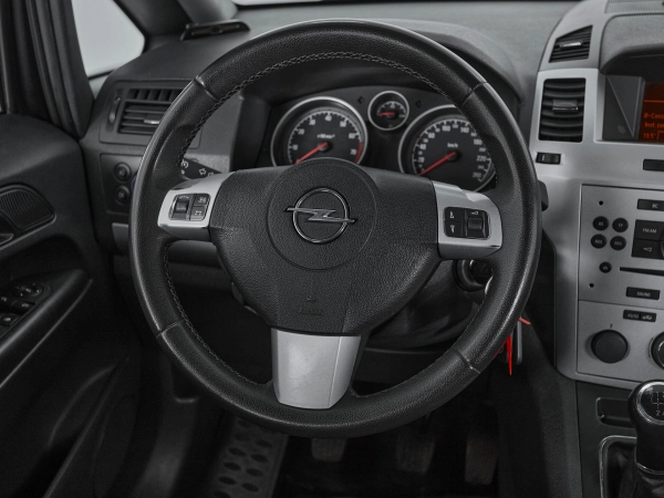 Opel Zafira, B Рестайлинг фото №10