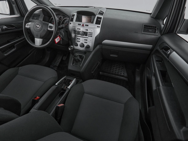 Opel Zafira, B Рестайлинг фото №9